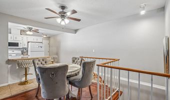 8582 134th St W, Apple Valley, MN 55124