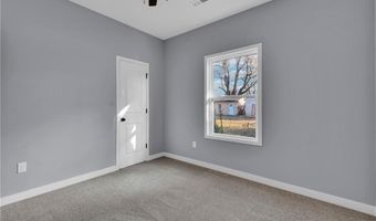 324 E 2nd St, Adrian, MO 64720