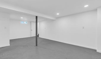 136 Pacific Ave, Beachwood, NJ 08722
