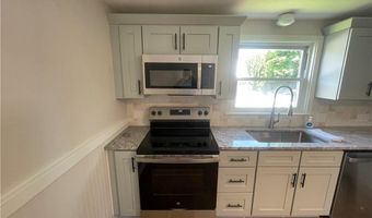 29 TACOMA St, Cranston, RI 02920