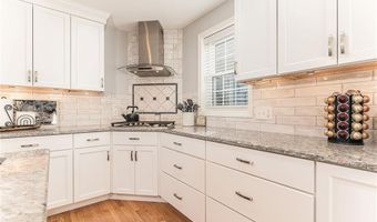 11 Kendall Ct, Charlestown, RI 02813