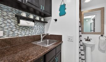 75-5776 KONA ISLANDER INN 328, Kailua Kona, HI 96740