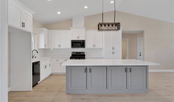 22520 Houston St, Apple Valley, CA 92308