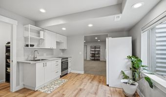 9498 N CANYON HEIGHTS Dr, Cedar Hills, UT 84062