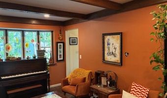 1424 Dicken Dr, Ann Arbor, MI 48103