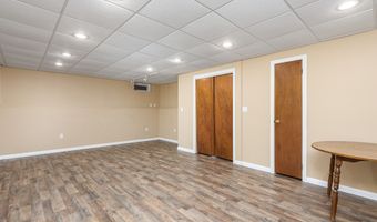 21 Pine Ct 21, Cromwell, CT 06416