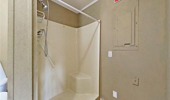 1886 Craven Rd, Baxley, GA 31513