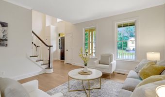 3905 COOK St, Alexandria, VA 22311