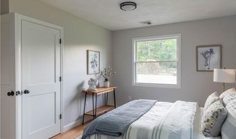 24 W Knollwood Cir, North Kingstown, RI 02852