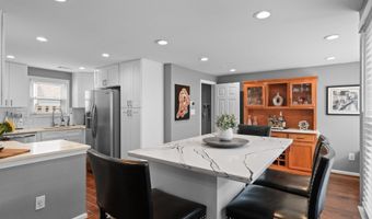 7460 CROSS GATE Ln, Alexandria, VA 22315