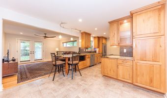 641 Louise Dr, Ann Arbor, MI 48103