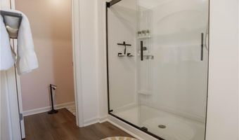 109 Auburn Crossing Dr, Auburn, GA 30011