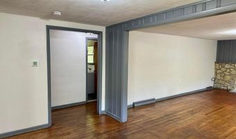 135 S MAIN St, Barnegat, NJ 08005