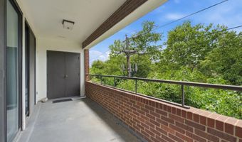 601 WILKES St 301, Alexandria, VA 22314