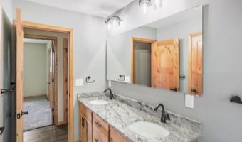 12857 387th Ave, Aberdeen, SD 57401