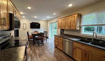 1706 Oak Knoll Dr NE, Alexandria, MN 56308