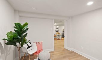 4006 N GLEBE Rd, Arlington, VA 22207