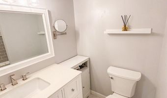 140 N BEDFORD St A, Arlington, VA 22201