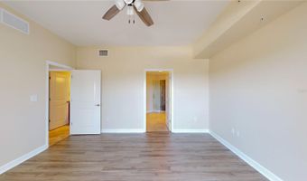 2305 EDGEWATER Dr 1606, Orlando, FL 32804