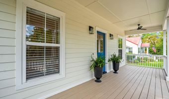 918 La Chere St, Beaufort, SC 29902