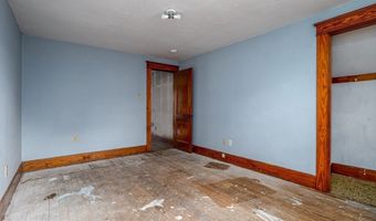 22 Orange St, Athol, MA 01331