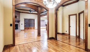 1613 Rock St, Bentonville, AR 72712