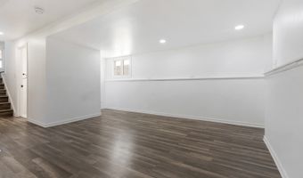 1750 W Woodland Ave, Addison, IL 60101