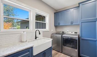 12915 SE LANI Ln, Boring, OR 97009