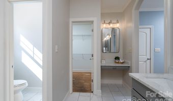 1617 Brook Rd, Charlotte, NC 28205
