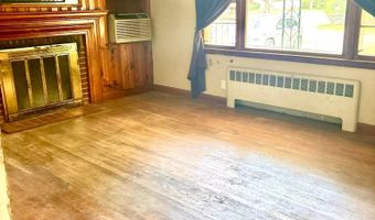 44 Coventry Rd, Bristol, CT 06010