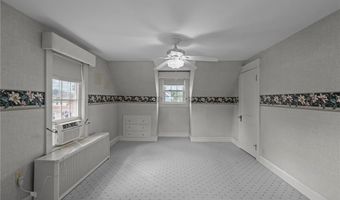 157 Schuyler St, East Providence, RI 02914