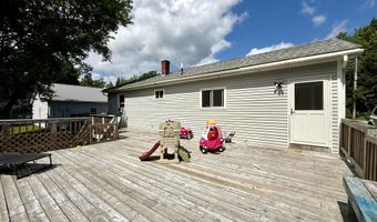 111 Washington St, Baileyville, ME 04694