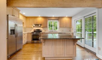62 Chatham Rd, Berlin, CT 06037