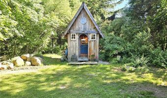 187 Dye Hill Rd, Hopkinton, RI 02832