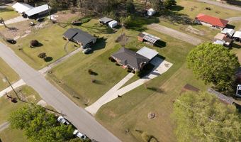 617 NORTHWOOD Dr, Baxley, GA 31513