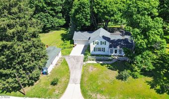 1031 Park Ave, Amherst, OH 44001