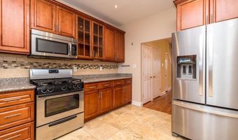 556 MARTIN St, Philadelphia, PA 19128