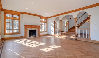 12 Runkenhage Rd, Darien, CT 06820