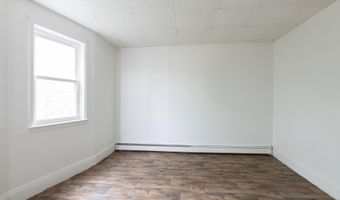 910-912 BROADWAY, Bayonne, NJ 07002