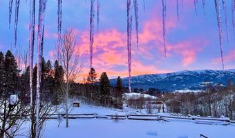 800 DELL Crk, Alpine, WY 83128