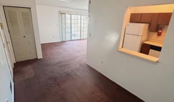 69 IROQUOIS Dr 15, Absecon, NJ 08205