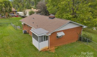 25 Baker Dr, Asheville, NC 28806