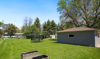 921 NE 9th Ave, Aberdeen, SD 57401