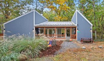 16 SPRUCE HOLLOW Rd, Basye, VA 22810