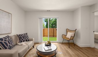 18939 SW Hazelwood Ln L-8, Beaverton, OR 97078