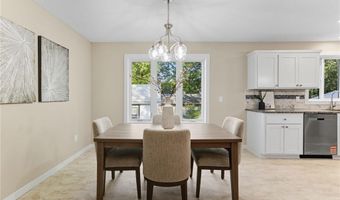 426 Taylor St, Anoka, MN 55303