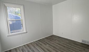 802 S Merton St, Aberdeen, SD 57401