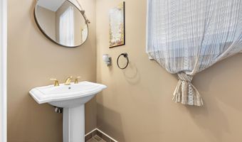 28 Hannah Lee Rd, Barnegat, NJ 08005