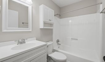 736 Wolfskin Rd, Arnoldsville, GA 30619