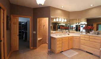 2504 Country Oaks Dr, Atlantic, IA 50022